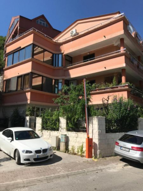 Отель Apartments Zvicer - Milica  Будва
